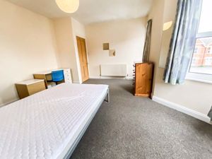 Photo 26- click for photo gallery